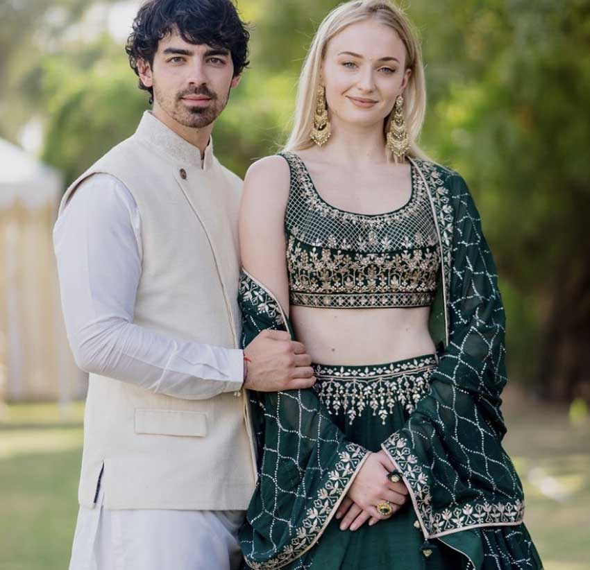 Joe Jonas and Sophie Turner Images 13