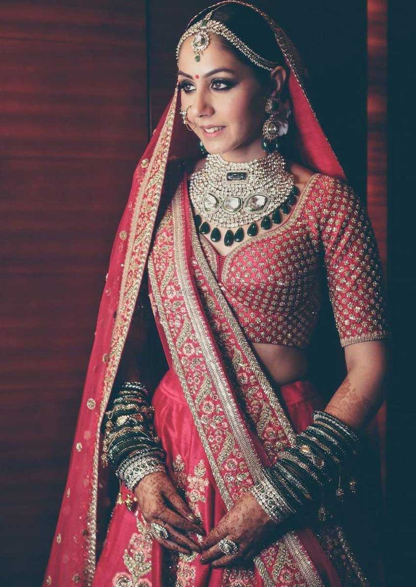 Bridal look deals with jewellery