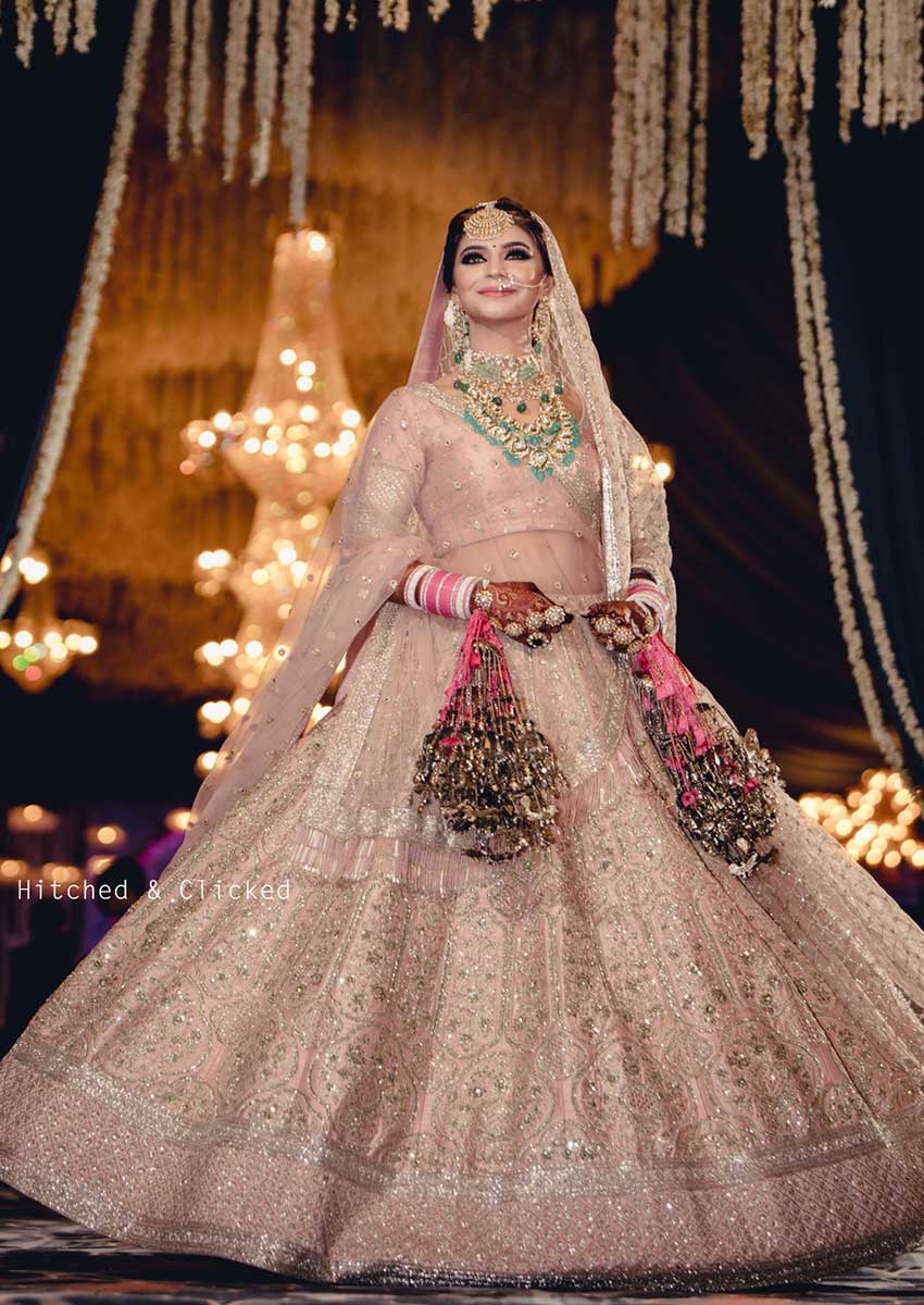 Stunning Bridal Looks For Weddings With Heavy Bridal Lehengas