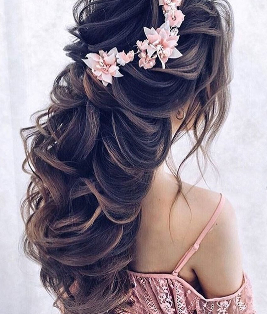 Bridal Hairstyles Perfect for The Reception Party