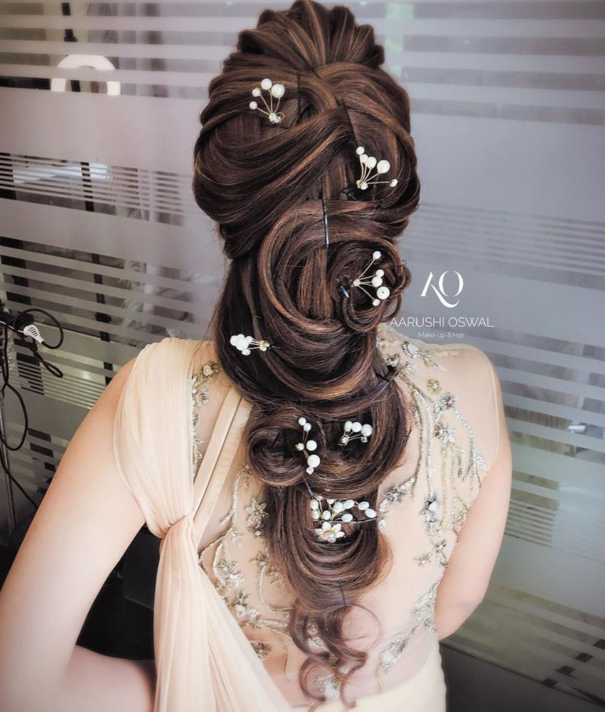 50+ Wedding Guest Hairstyles from Easy to Trendy