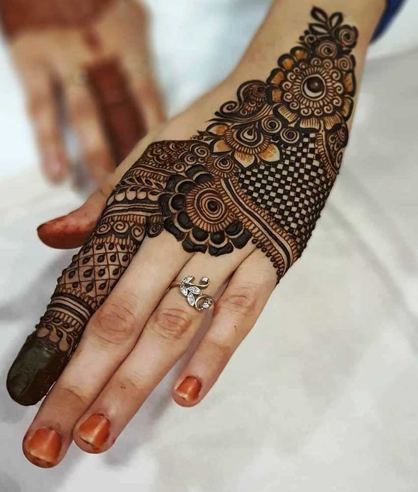 41 Mehndi Designs For Eid to Try This Year | Easy Henna Tattoos For Girls