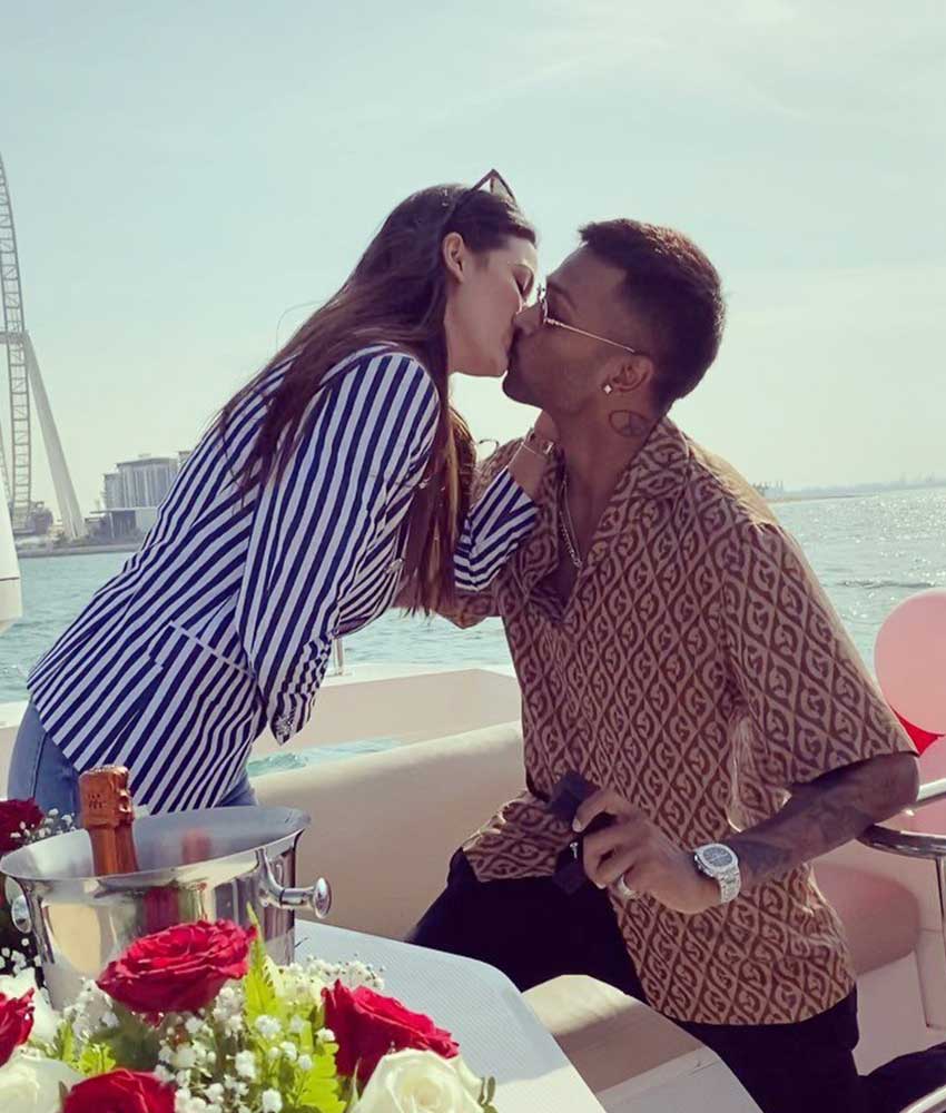 Hardik Pandya Goes Down on Knees to Propose Girlfriend Natasa Stankovic