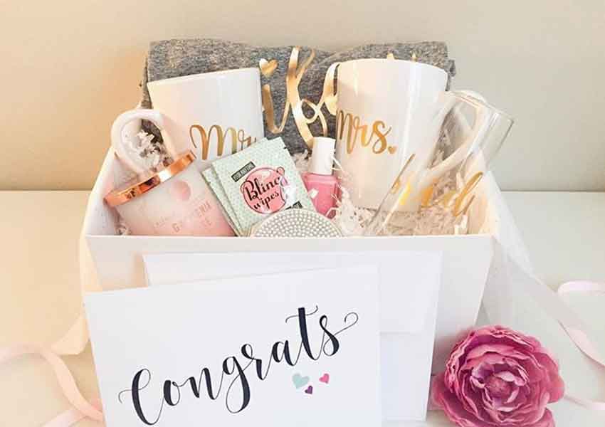 wedding-gift-hampers-for-bride-and-groom