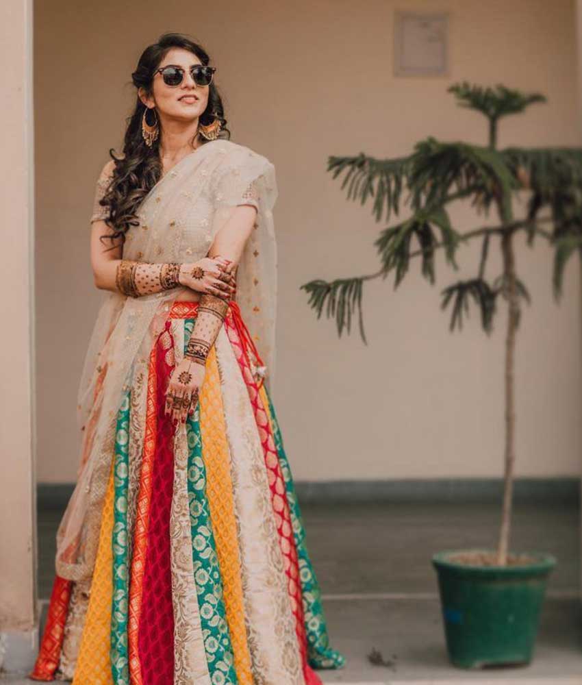 Unique Bridal Lehenga Designs (11)