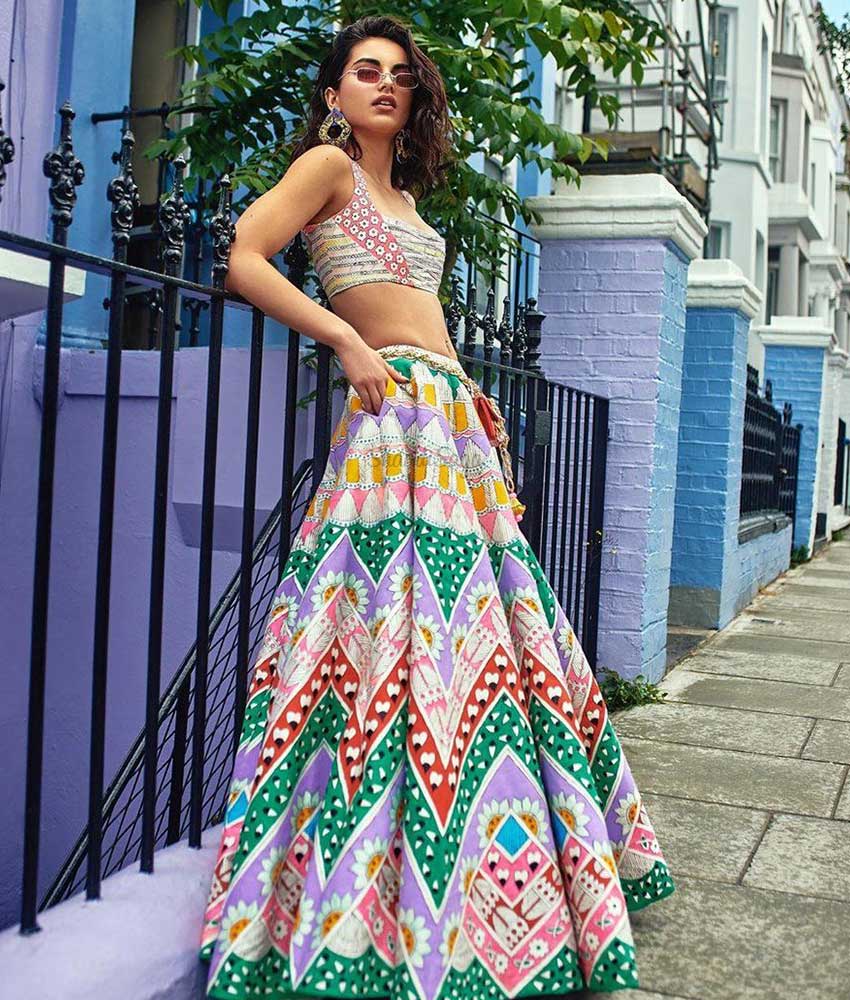 Unique Bridal Lehenga Designs (7)