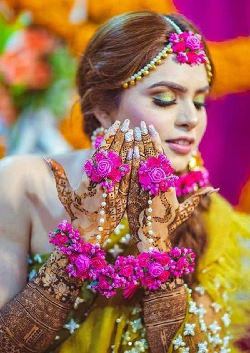 Mehndi wale haath (1)