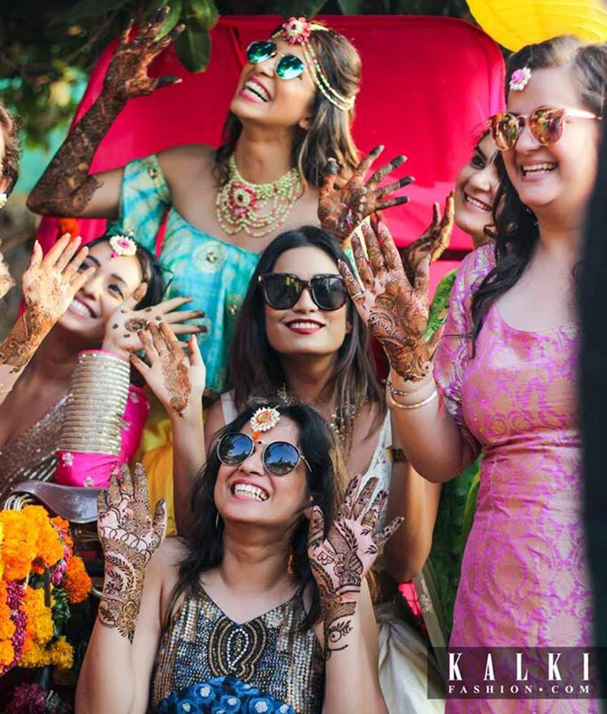 Dalljiet Kaur shares pictures from her Mehendi ceremony: 'Emotional day for  me' | Entertainment Images - News9live