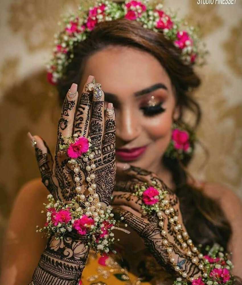 Necklaces for Mehndi: Ideas That Amp up Your Look! – Timeless Indian  Jewelry | Aurus