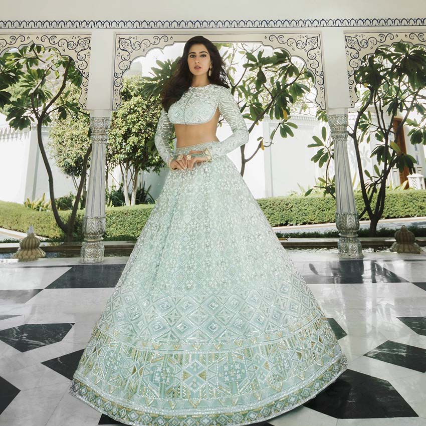 Kriti Sanon in Designer Lehenga By Manish Malhotra – Lady India