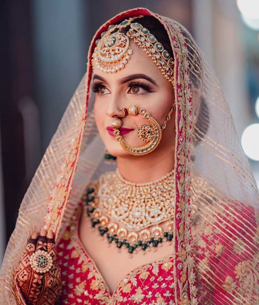 Gorgeous Bridal Naths (11)