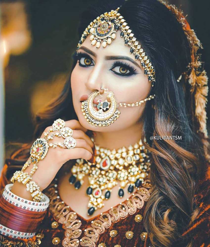 Gorgeous Bridal Naths (16)