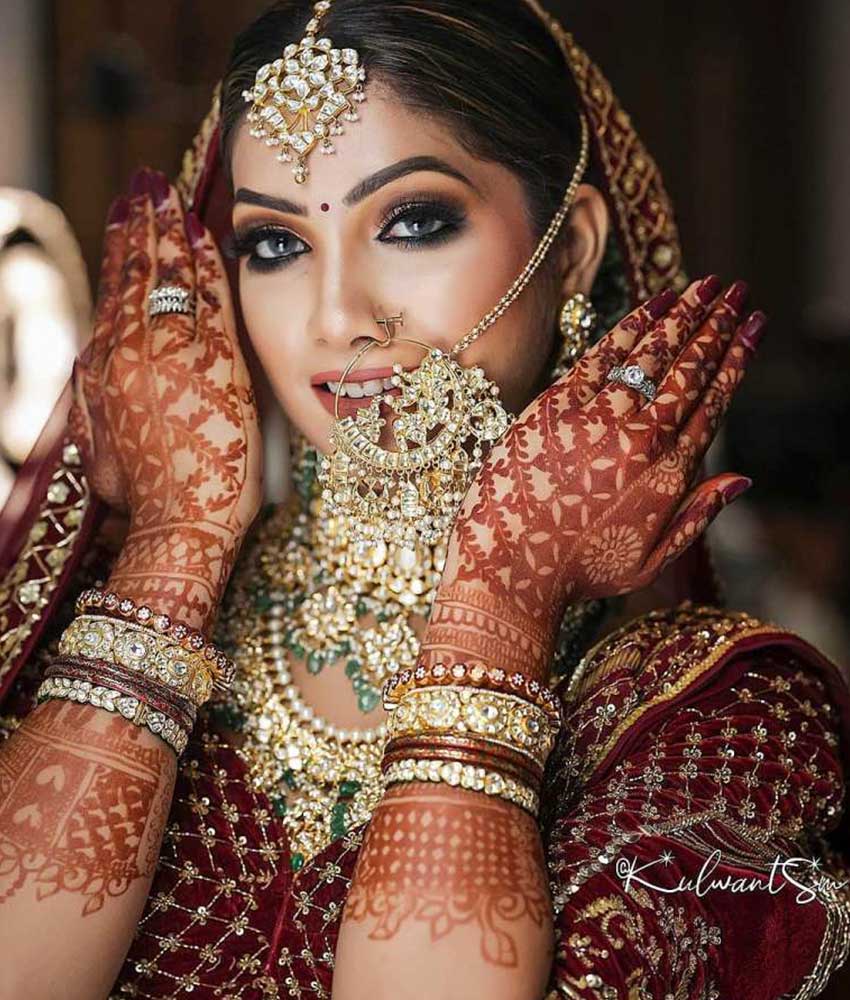 Gorgeous Bridal Naths (20)