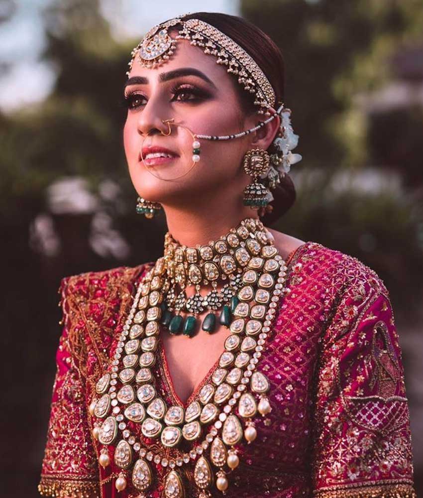 Gorgeous Bridal Naths (26)