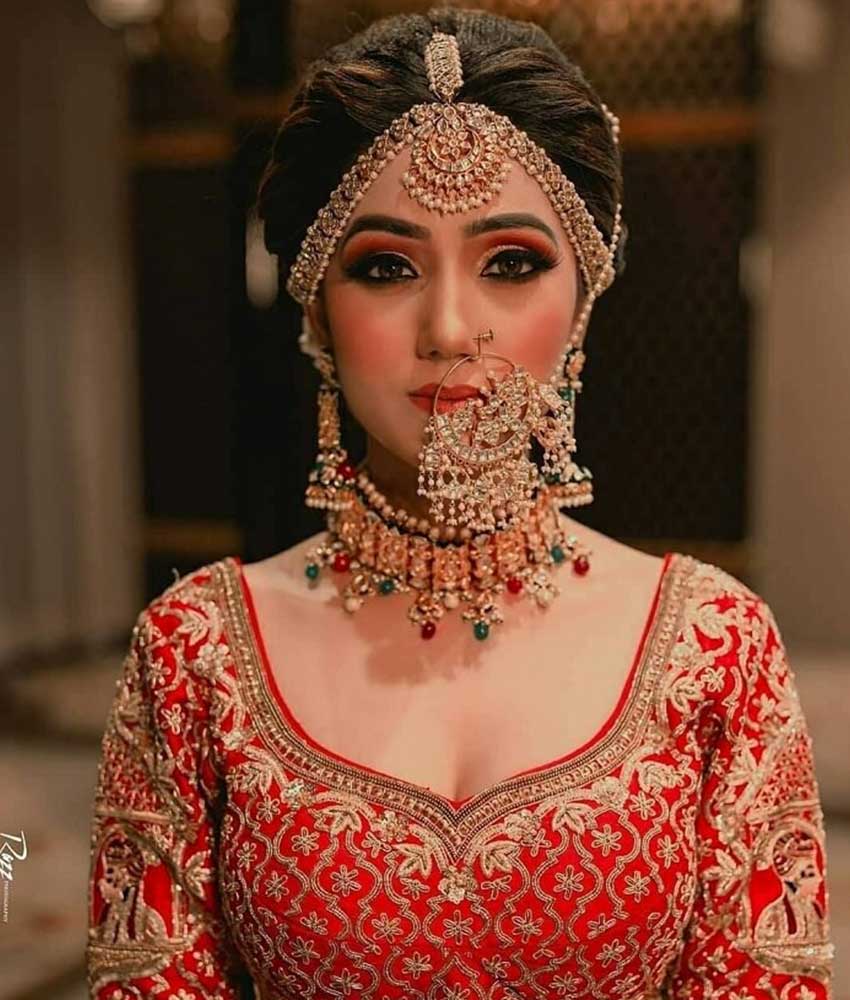 Gorgeous Bridal Naths (41)