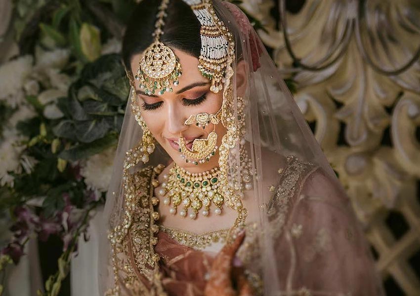 Gorgeous Bridal Naths (45)