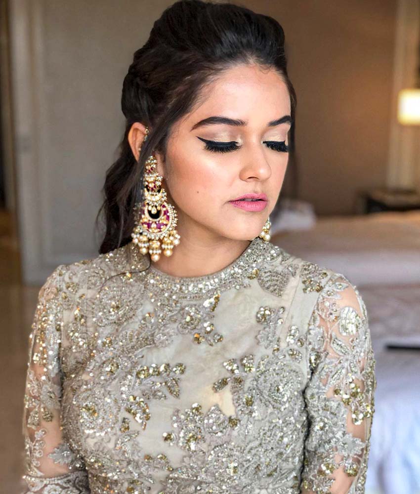 Ashwini looks gorgeous for her reception in bridal lehenga. Make… | Indian  bridal hairstyles, Bridal hairstyle for reception, Indian bridal hairstyles  for reception