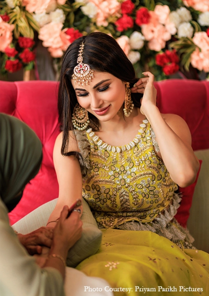 Mouni-Roy-wedding (8)