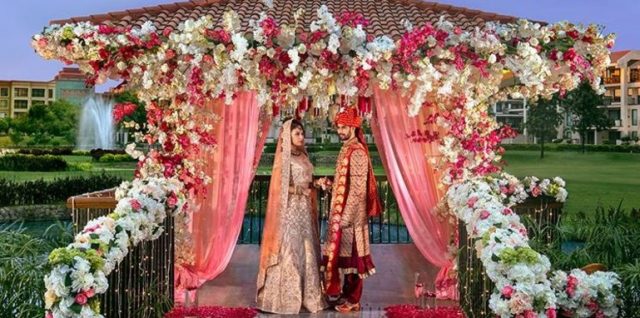 Outdoor April Weddings