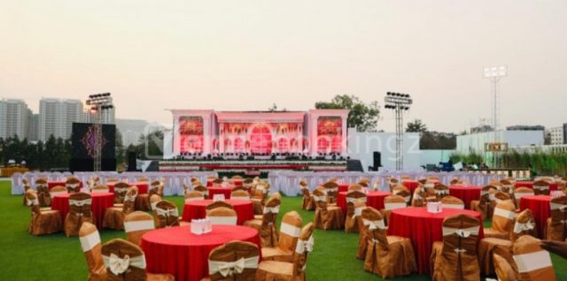 Farmhouse Weddings vs Banquet Weddings The Real Cost Comparison