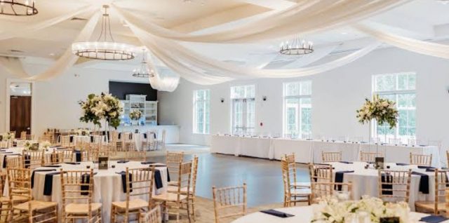 August Wedding Venue Myths That Couples Still Believe